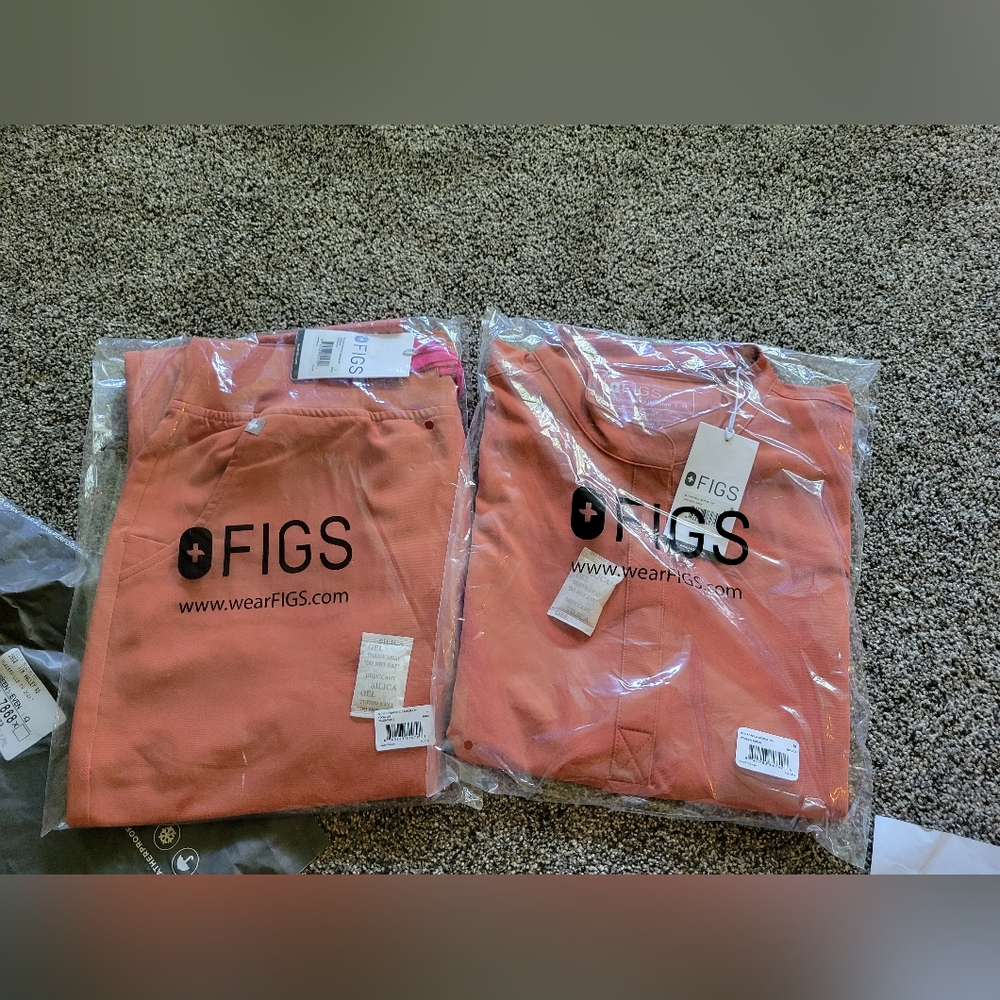 NWT Figs Scrubs